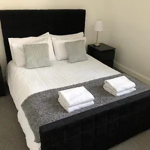 One Bedroom Flat On Ground Floor Edinburgh
