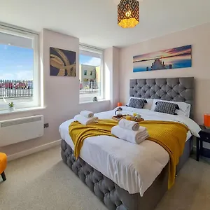 The Post House By Fortuna Apartment Gloucester